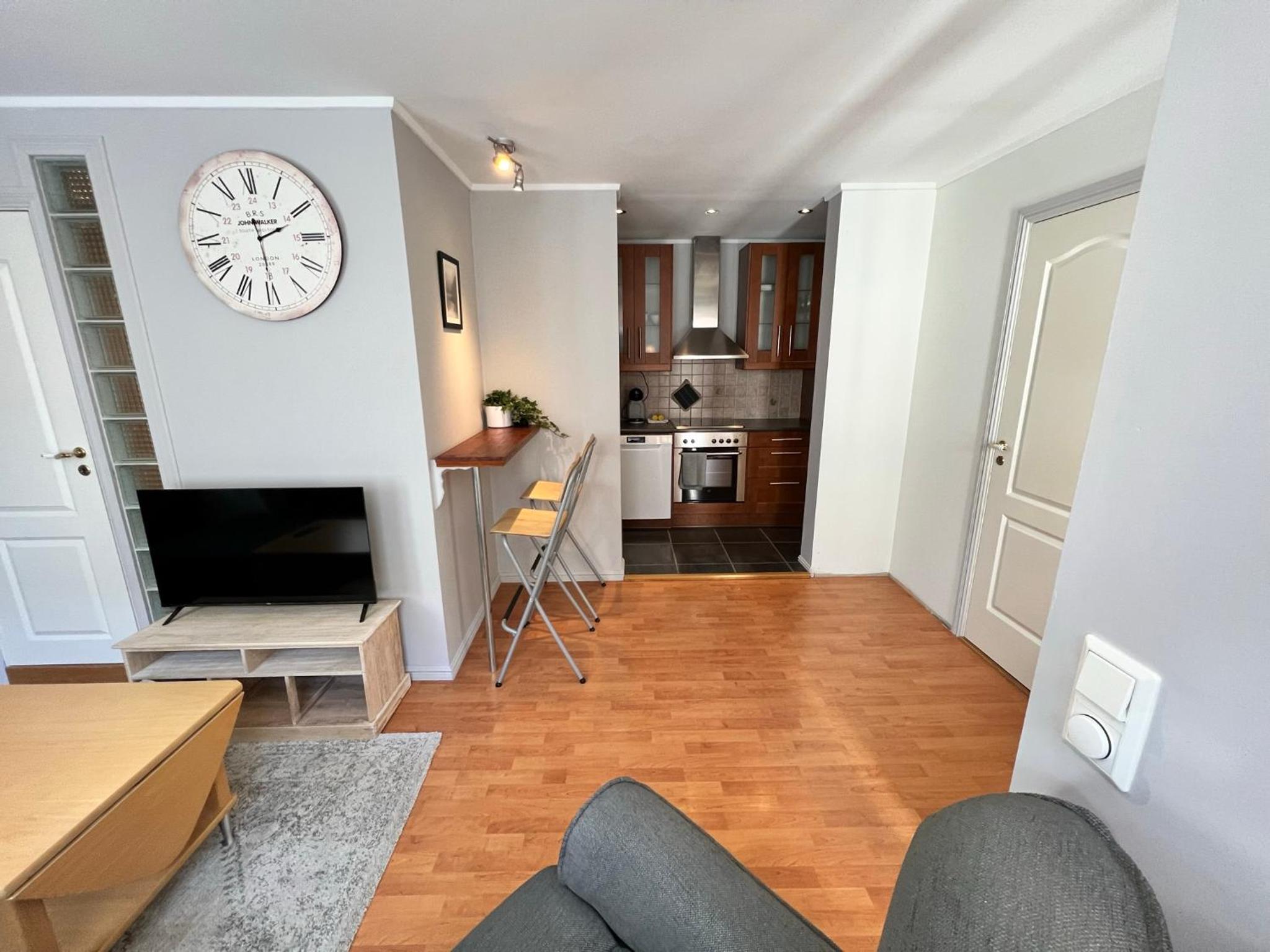 Central Narvik Apt W Workspace walk to city d14d