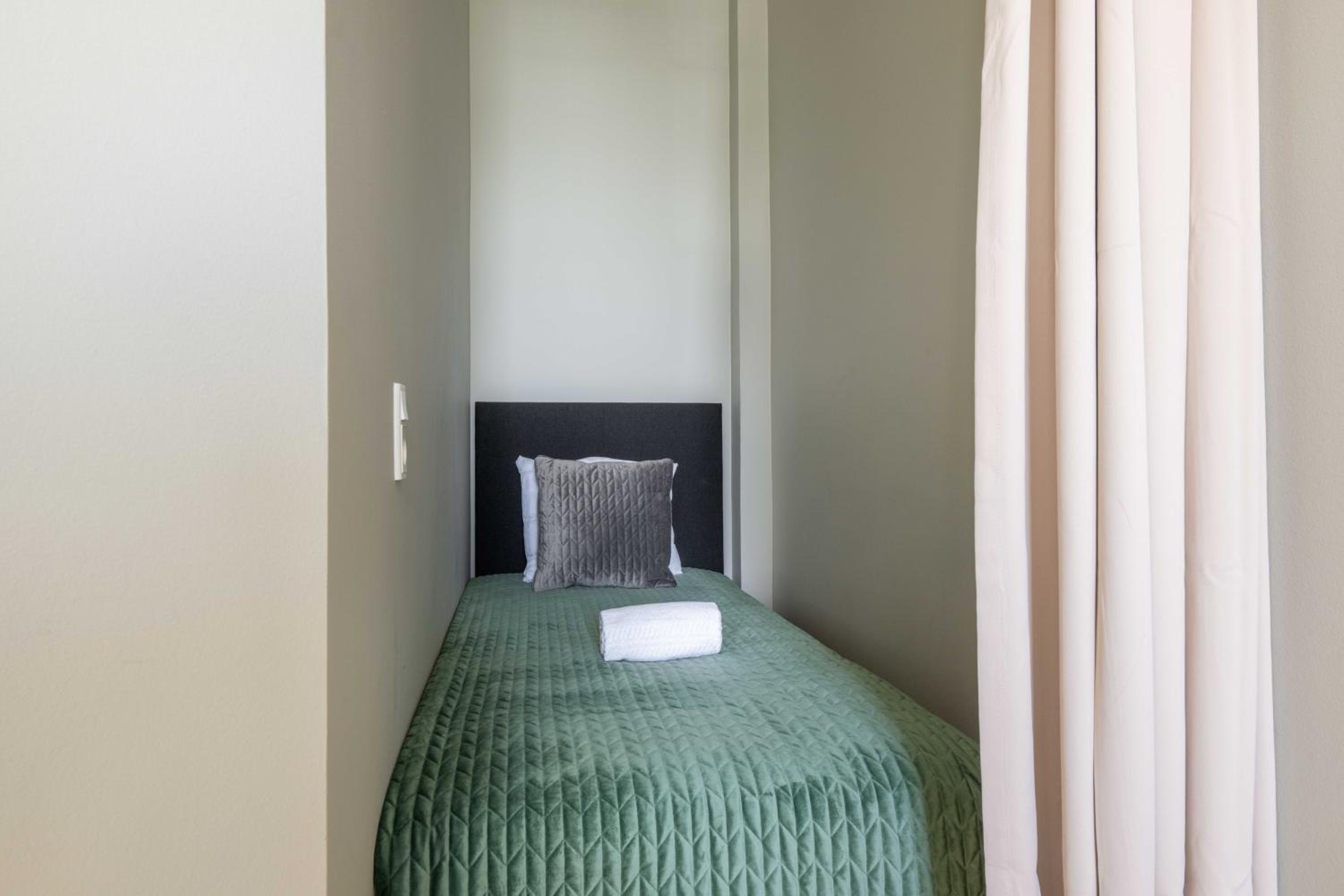 Centrally Located 3 Bedroom Apartment