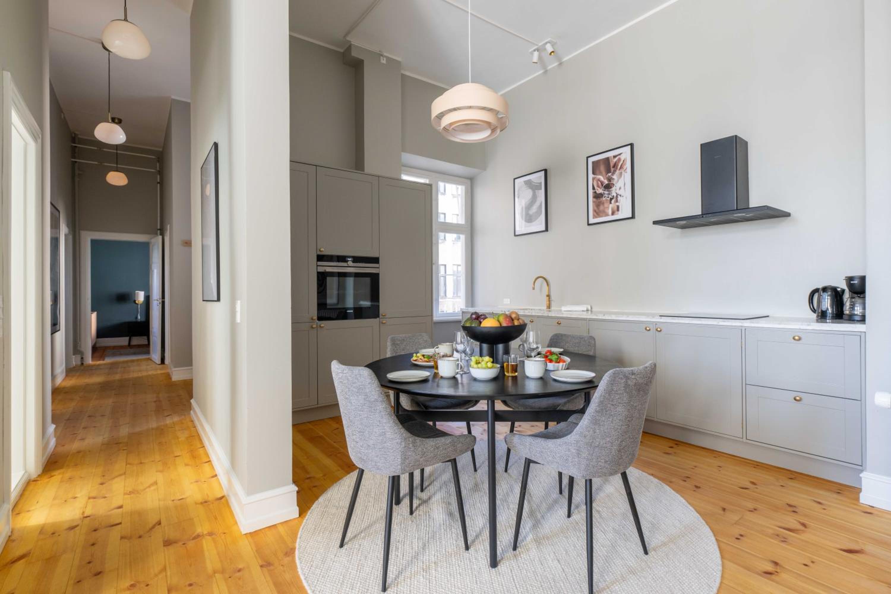 Centrally Located 3 Bedroom Apartment