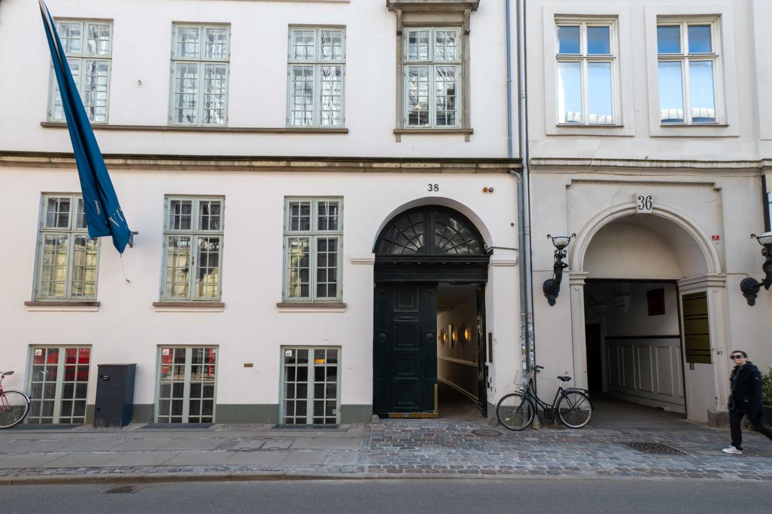 Centrally Located 3 Bedroom Apartment