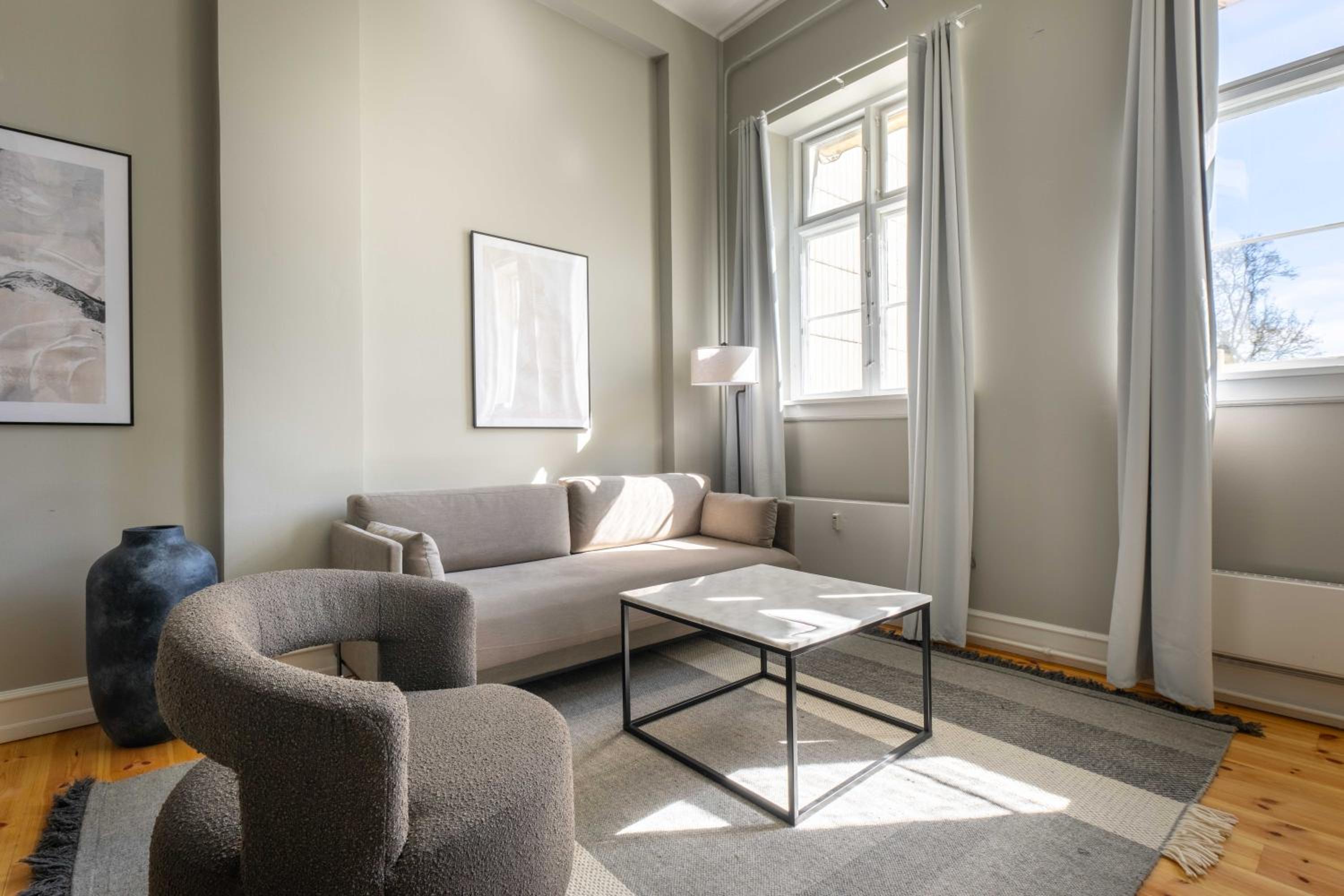 Centrally Located 3 Bedroom Apartment