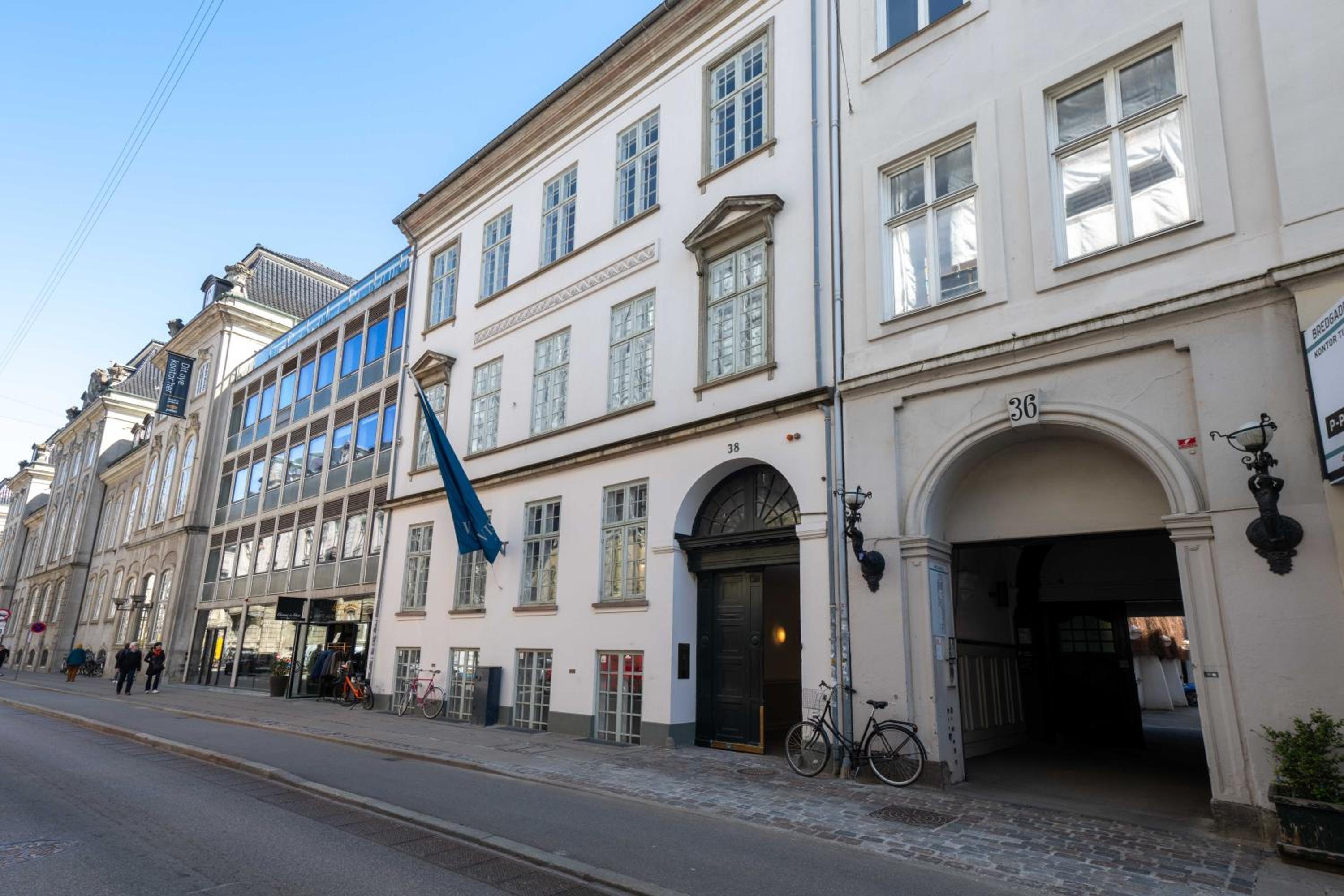 Centrally Located 3 Bedroom Apartment