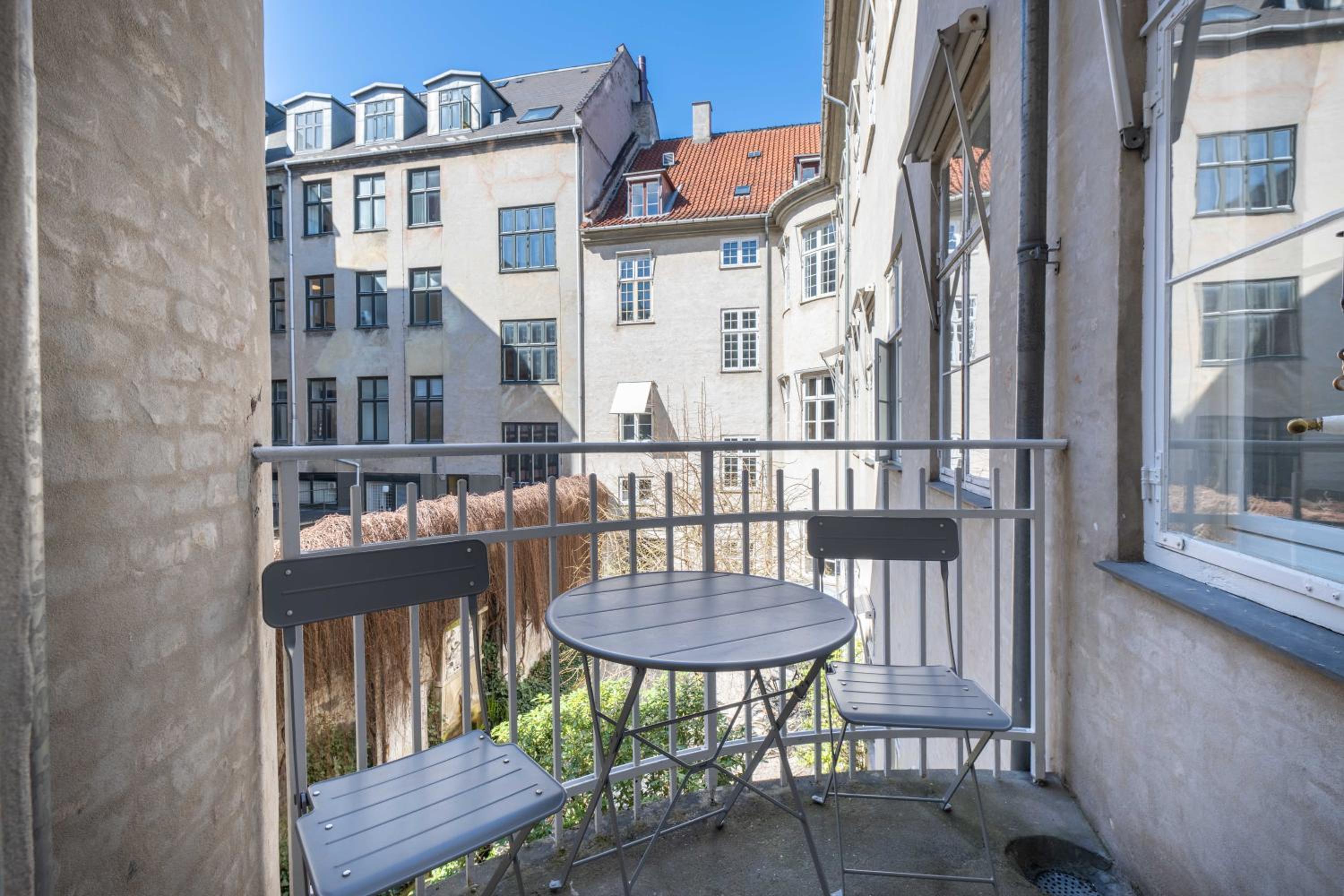 Centrally Located 3 Bedroom Apartment