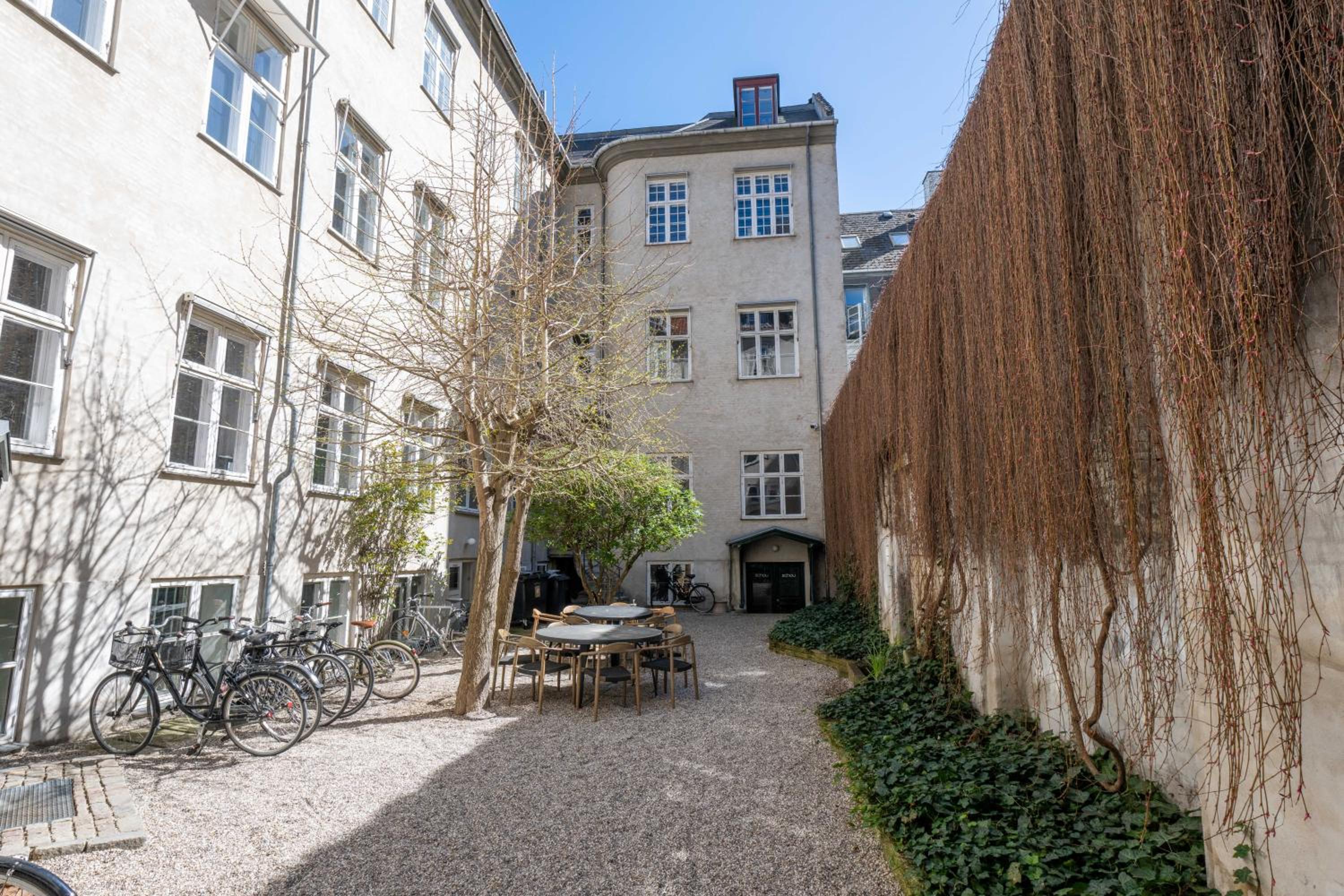 Centrally Located 3 Bedroom Apartment