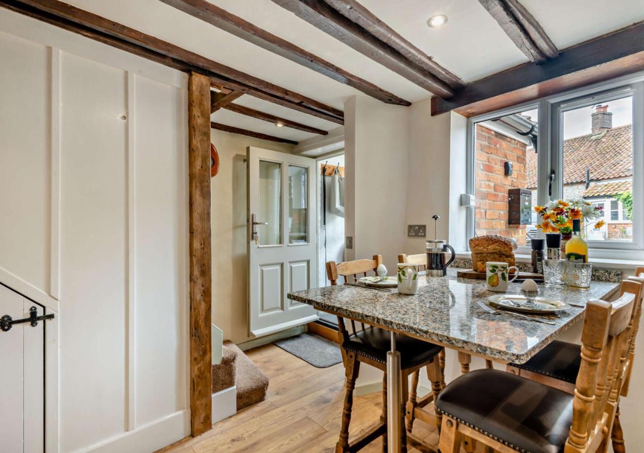 2 Bed in Bodham oc-t27775 view 4