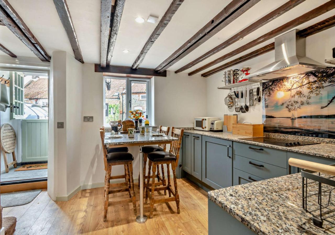 2 Bed in Bodham oc-t27775 view 3