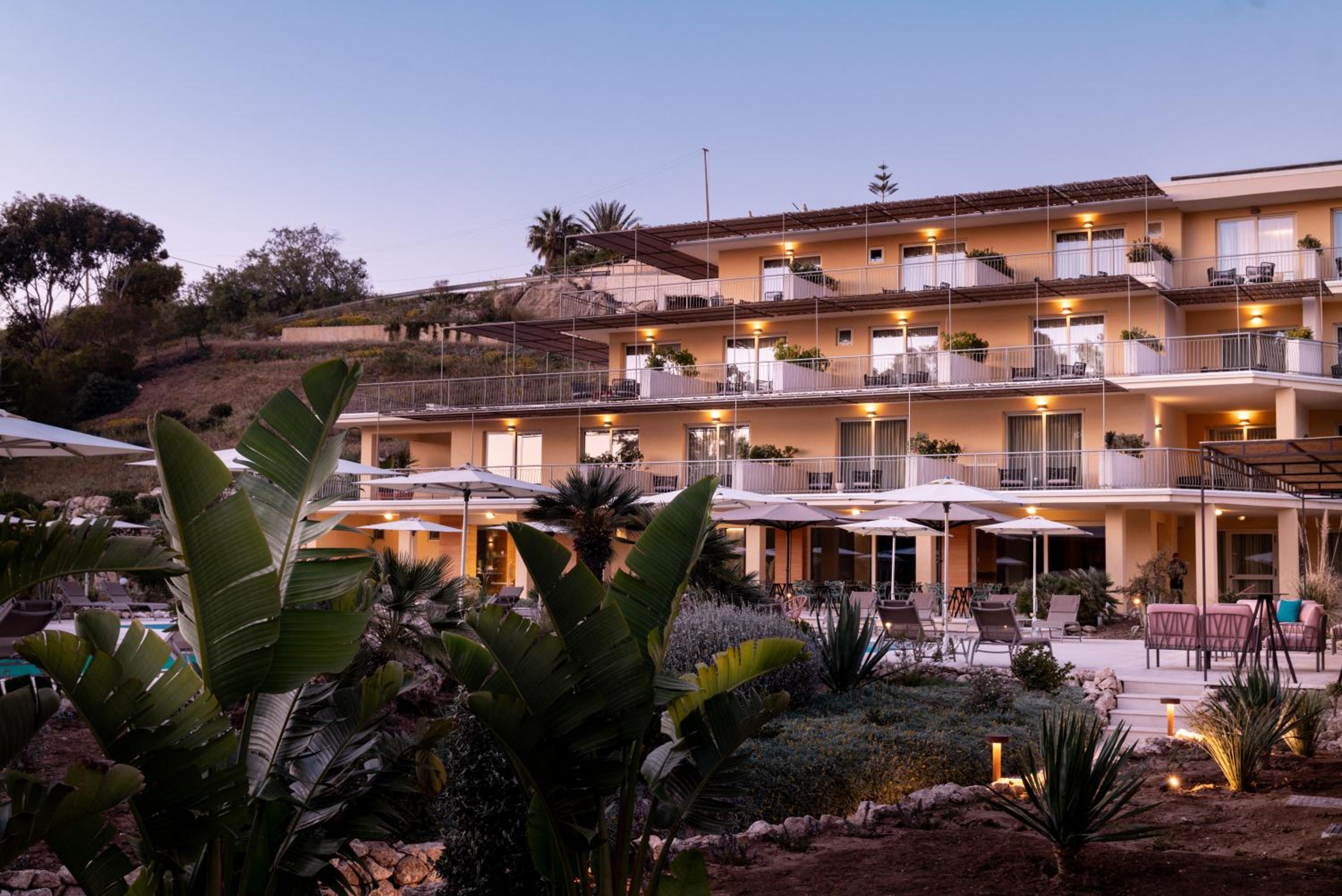 Luna Minoica Suites and Apartments