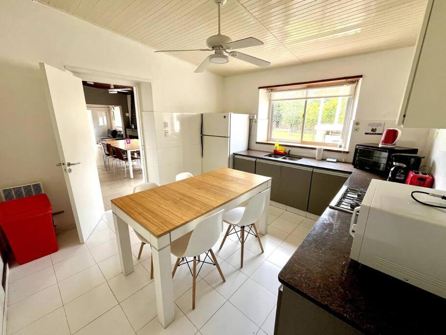¡Casa Brisas de Brown, en Chacras de Coria!