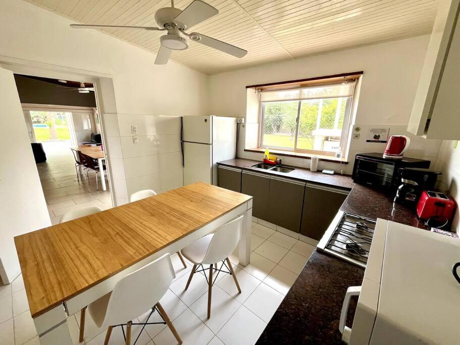 ¡Casa Brisas de Brown, en Chacras de Coria!