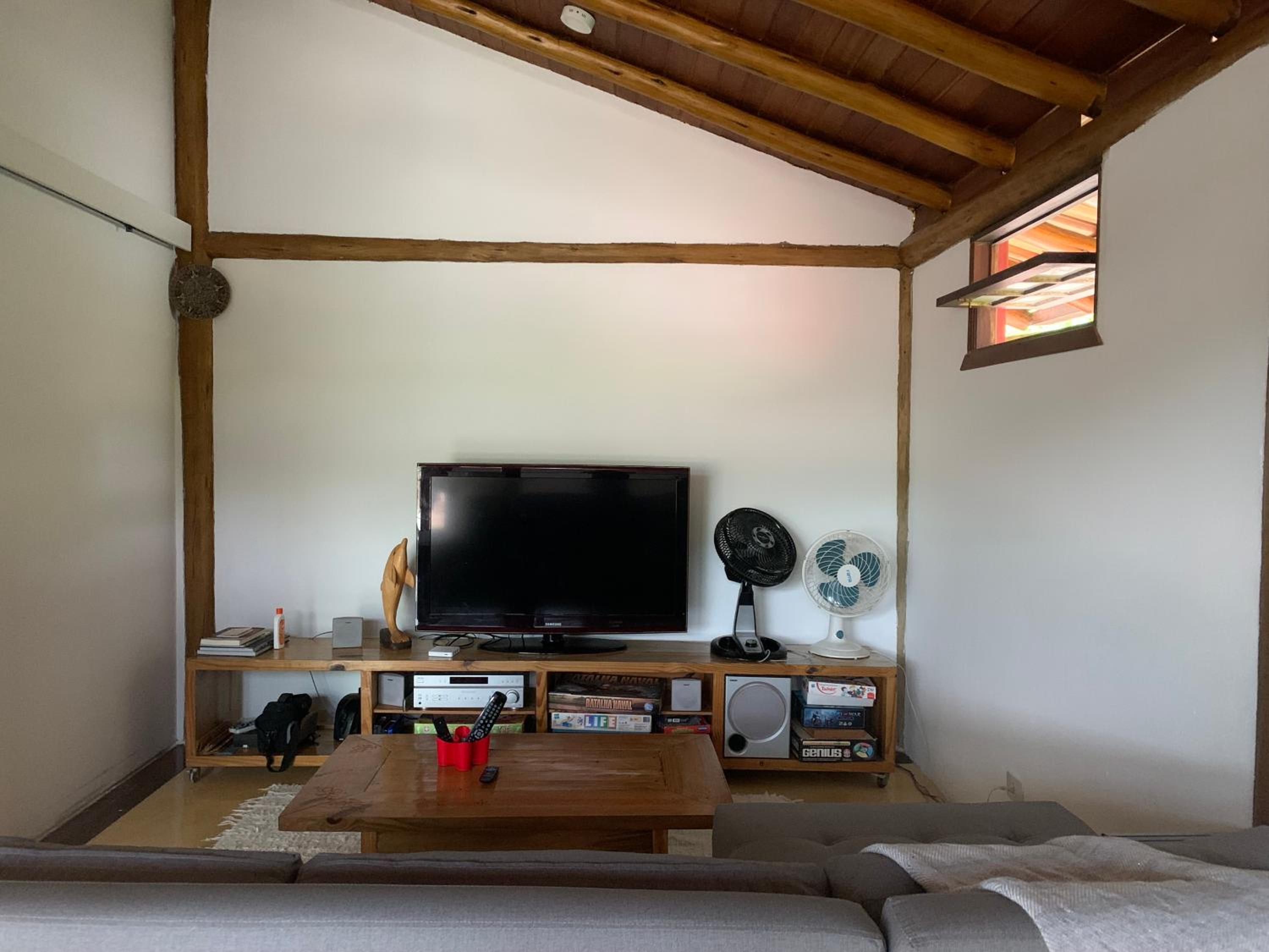 Casa chalé itamambuca