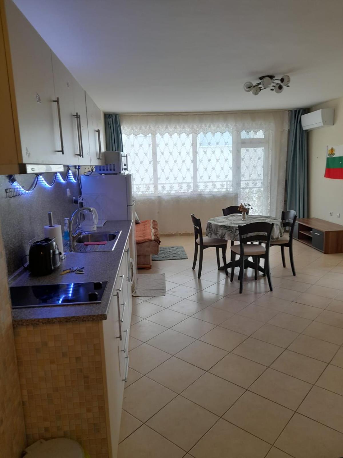 2 room Apartment with side Sea View Sveti Vlas