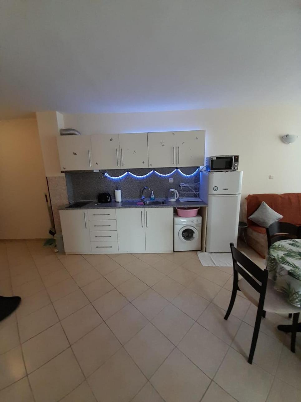 2 room Apartment with side Sea View Sveti Vlas