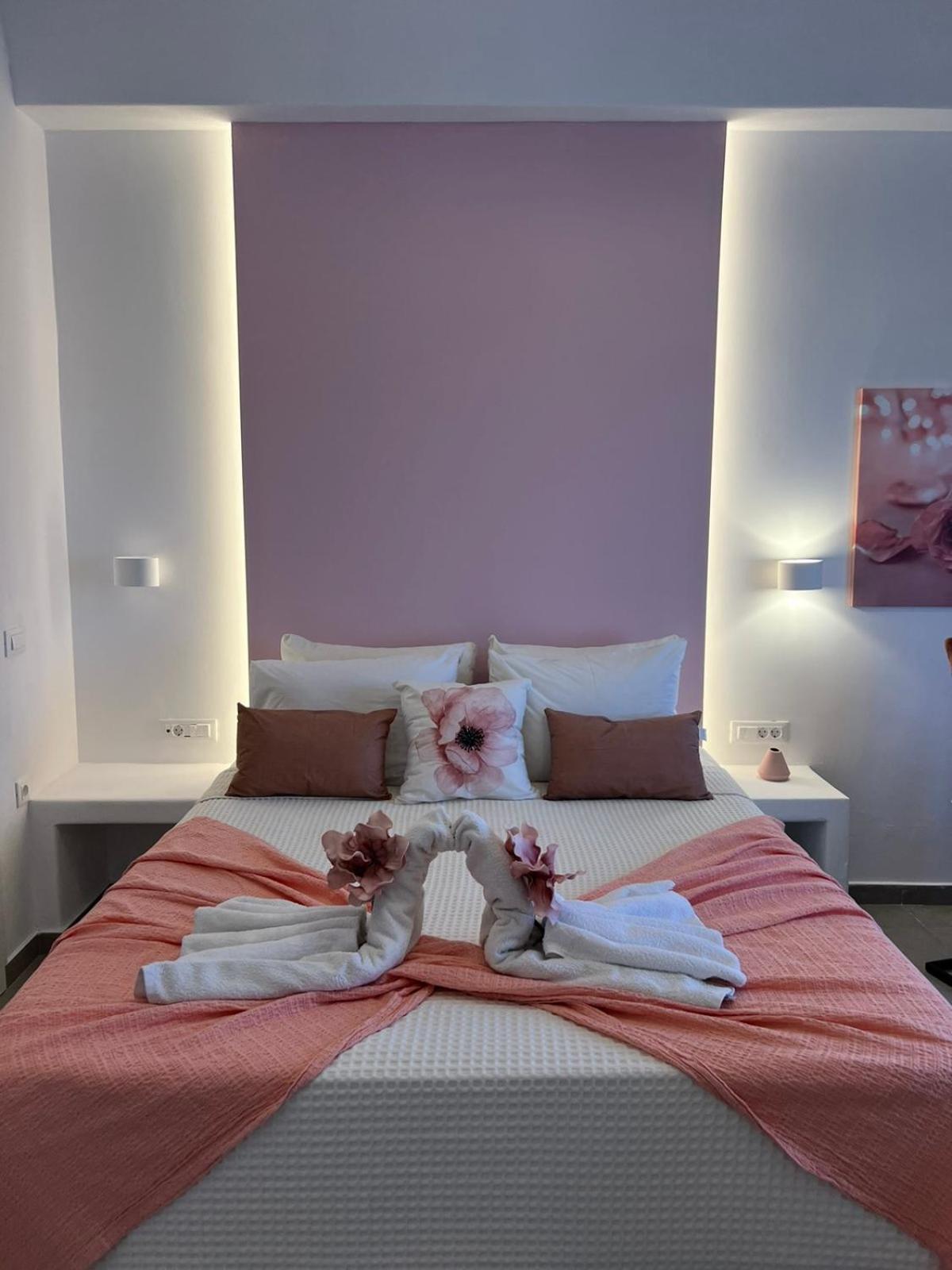 Santorini Villatzio Suites