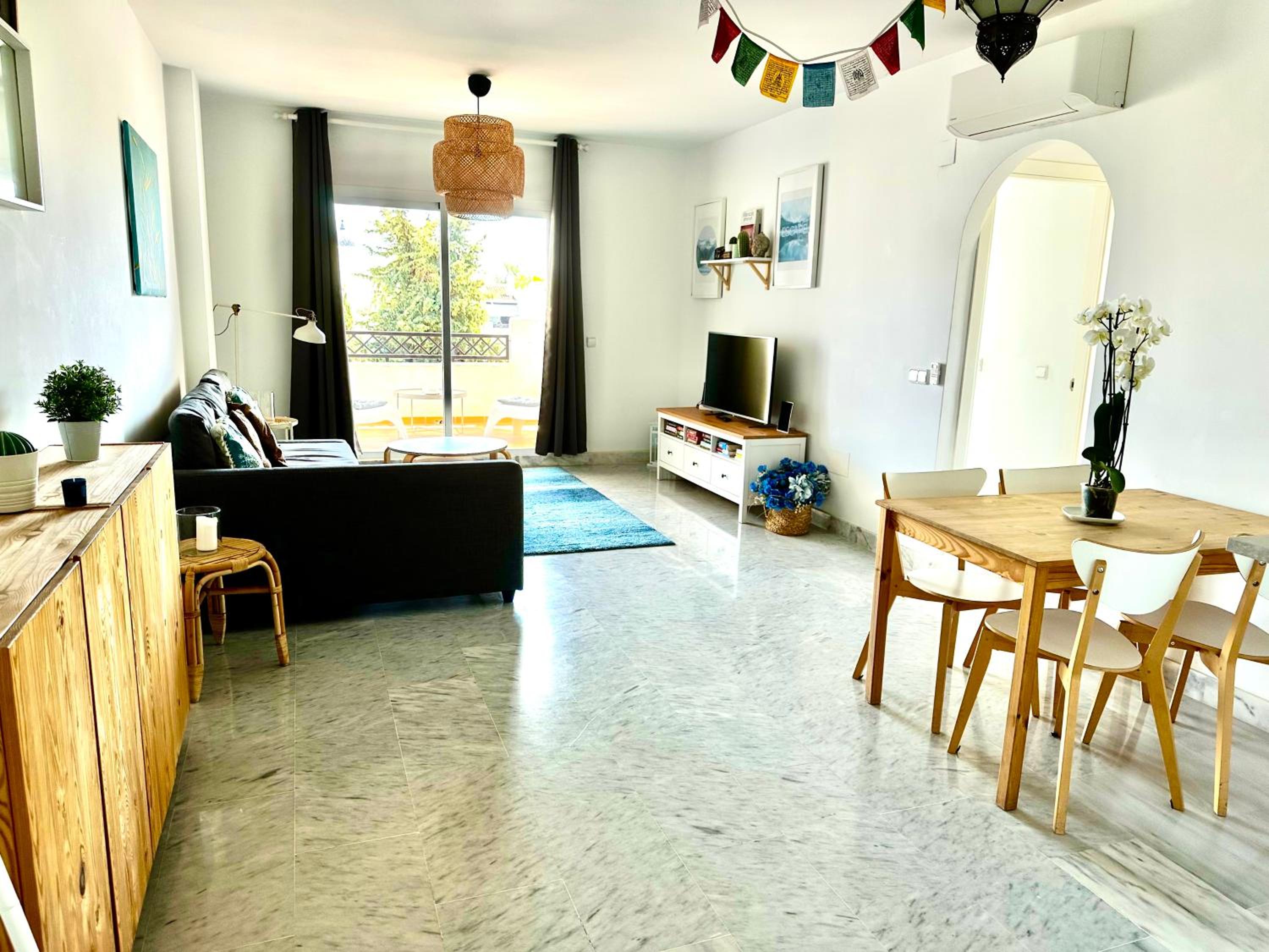 Bright apartment 300m from the beach view 2