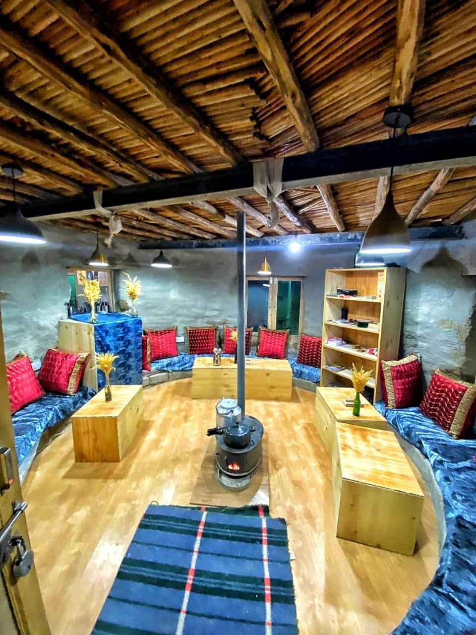 lounge