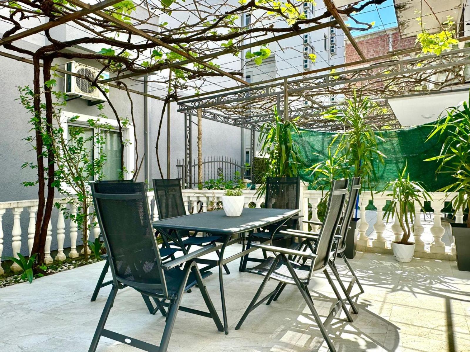 Family One bedroom apartment Marijana view 3