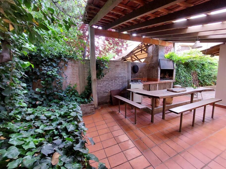 ¡Casa Florida, en el corazón de Chacras de Coria!