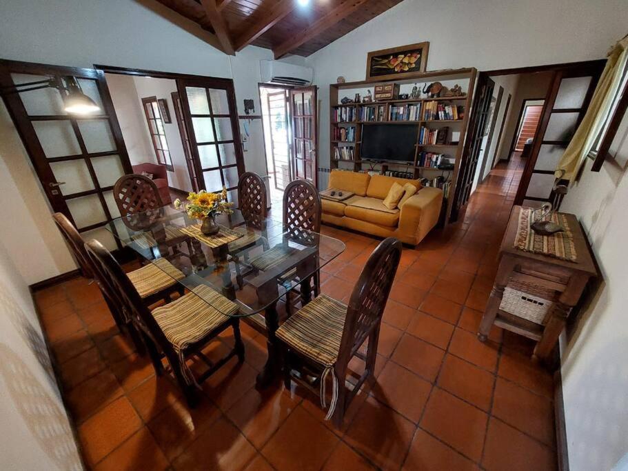 ¡Casa Florida, en el corazón de Chacras de Coria!