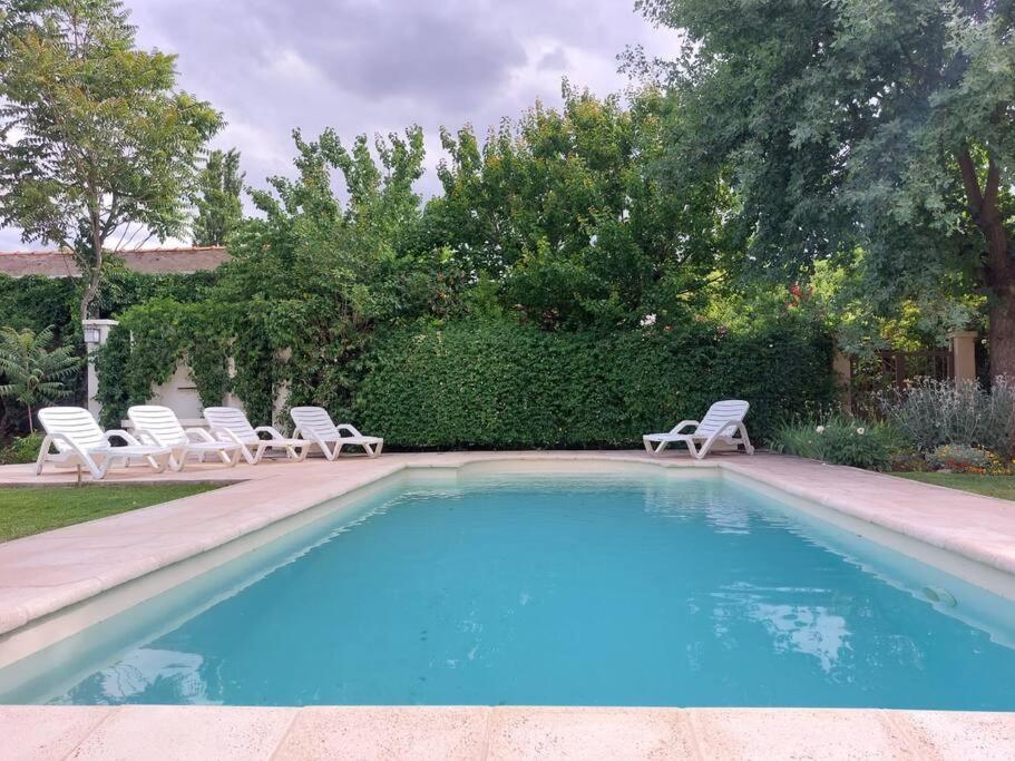 ¡Casa Florida, en el corazón de Chacras de Coria!