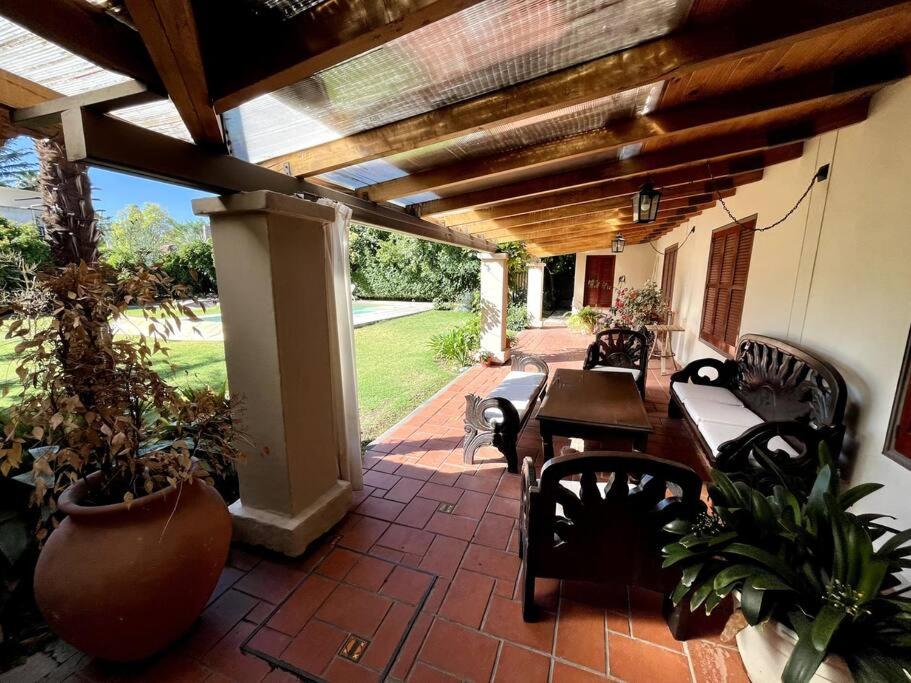 ¡Casa Florida, en el corazón de Chacras de Coria!