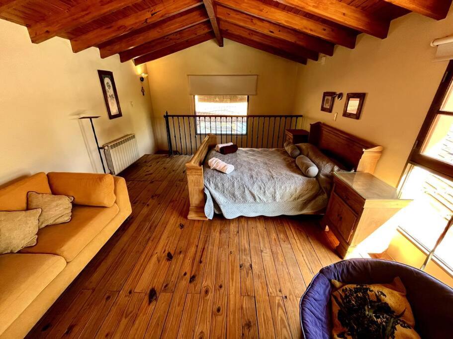 ¡Casa Florida, en el corazón de Chacras de Coria!