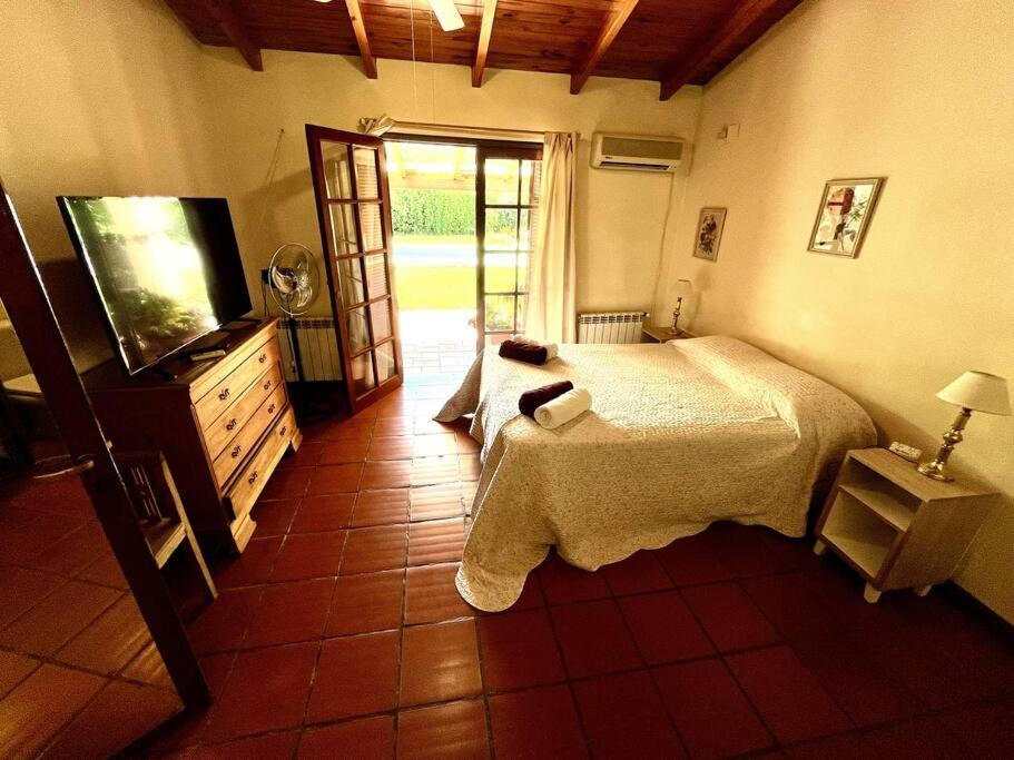 ¡Casa Florida, en el corazón de Chacras de Coria!