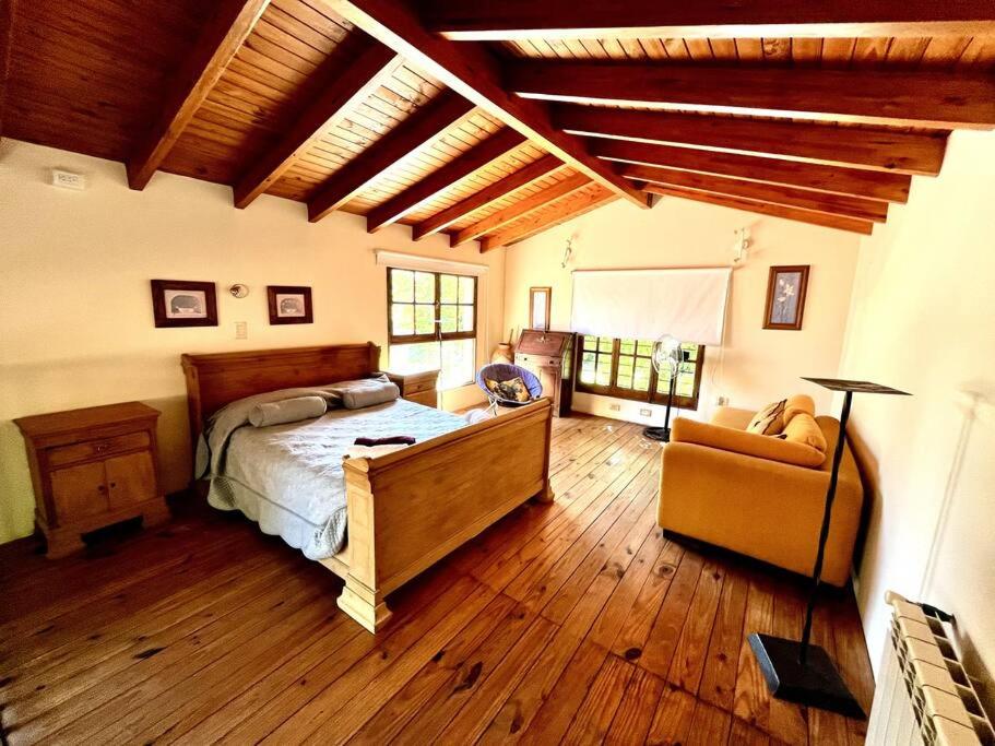 ¡Casa Florida, en el corazón de Chacras de Coria!