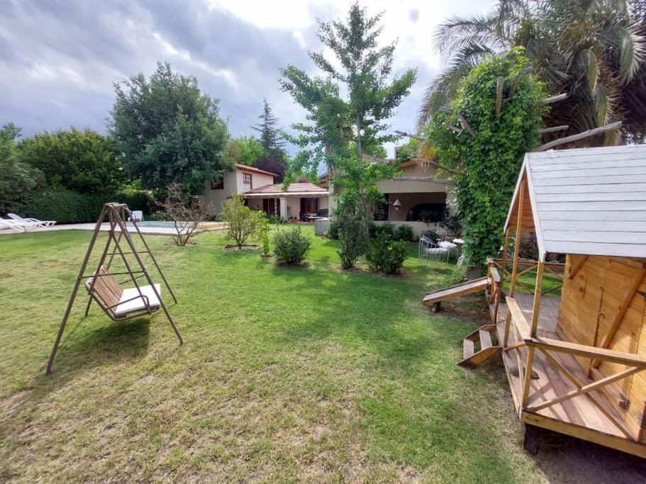 ¡Casa Florida, en el corazón de Chacras de Coria!