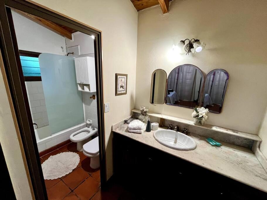 ¡Casa Florida, en el corazón de Chacras de Coria!