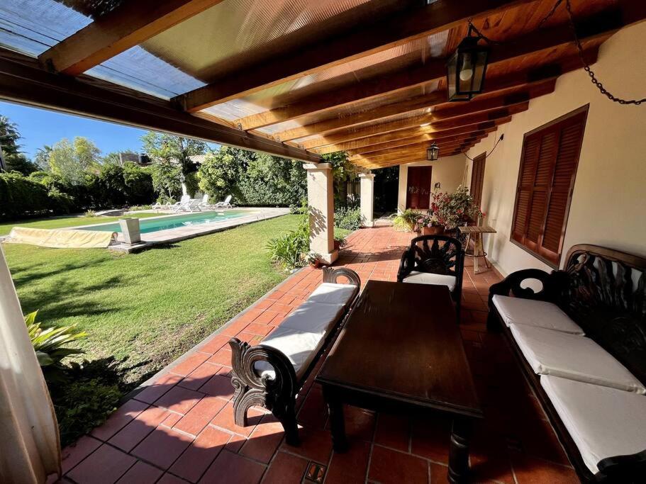 ¡Casa Florida, en el corazón de Chacras de Coria!