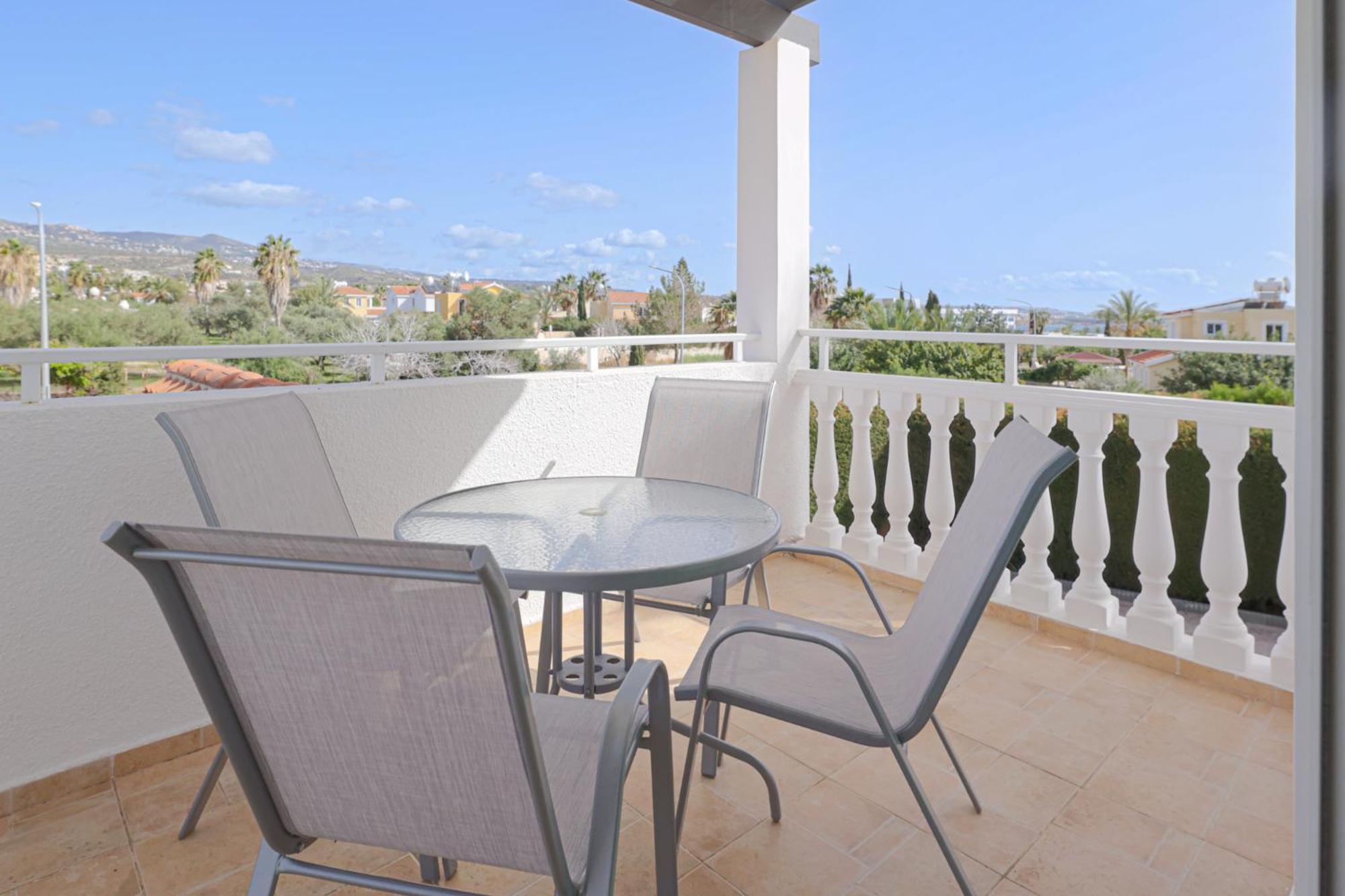 Villa YOLO with Private Pool, Coral-Bay