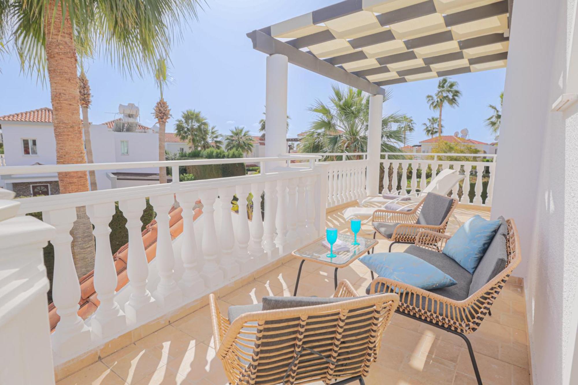 Villa YOLO with Private Pool, Coral-Bay