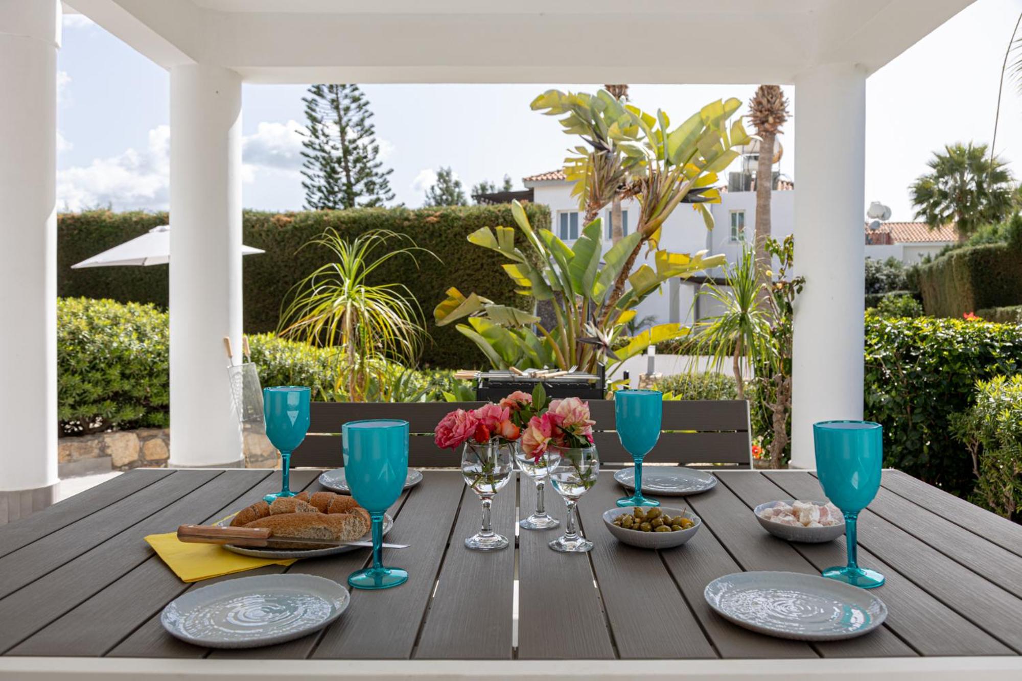 Villa YOLO with Private Pool, Coral-Bay