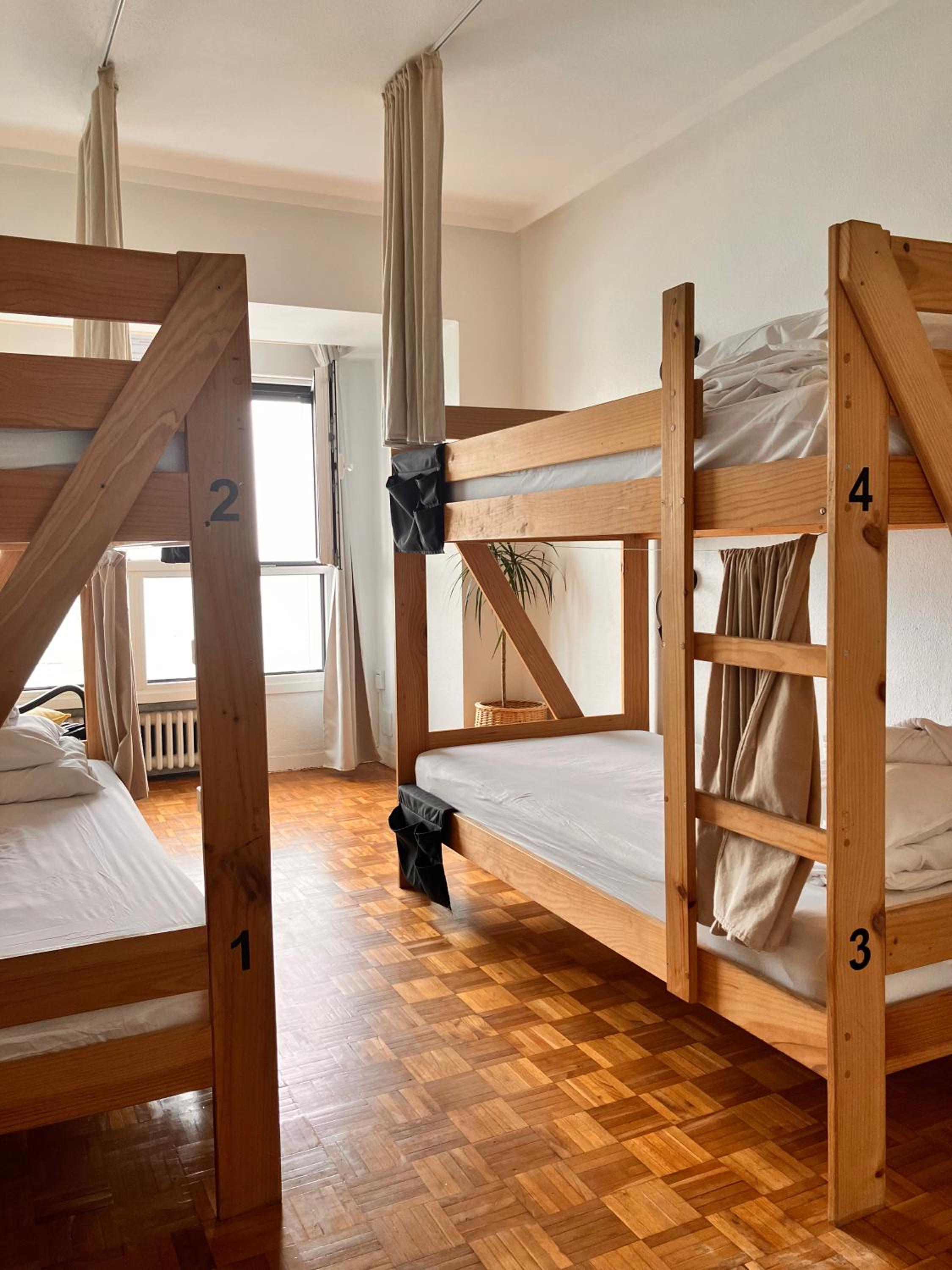 Boogalow Hostel