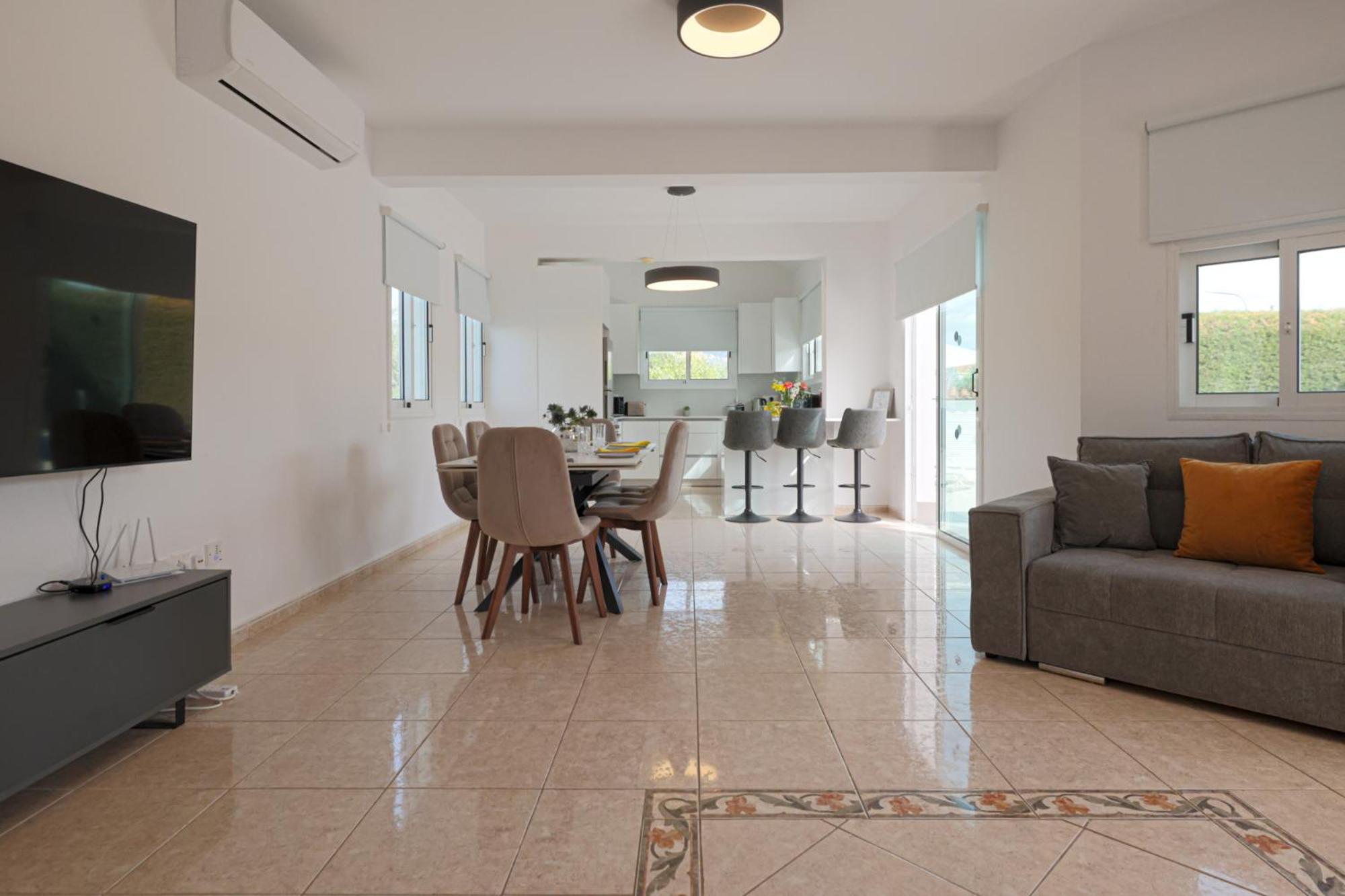 Villa YOLO with Private Pool, Coral-Bay