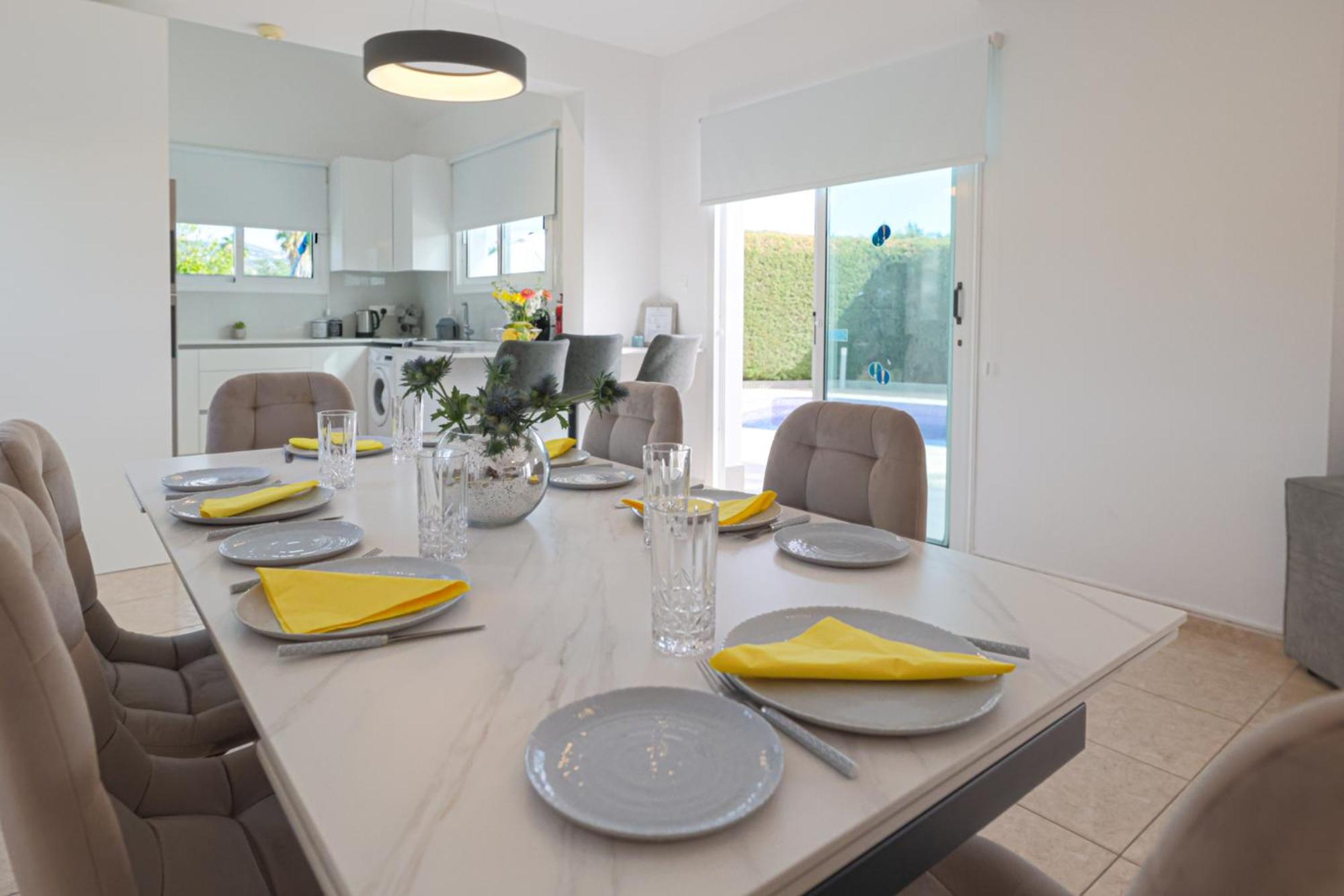 Villa YOLO with Private Pool, Coral-Bay