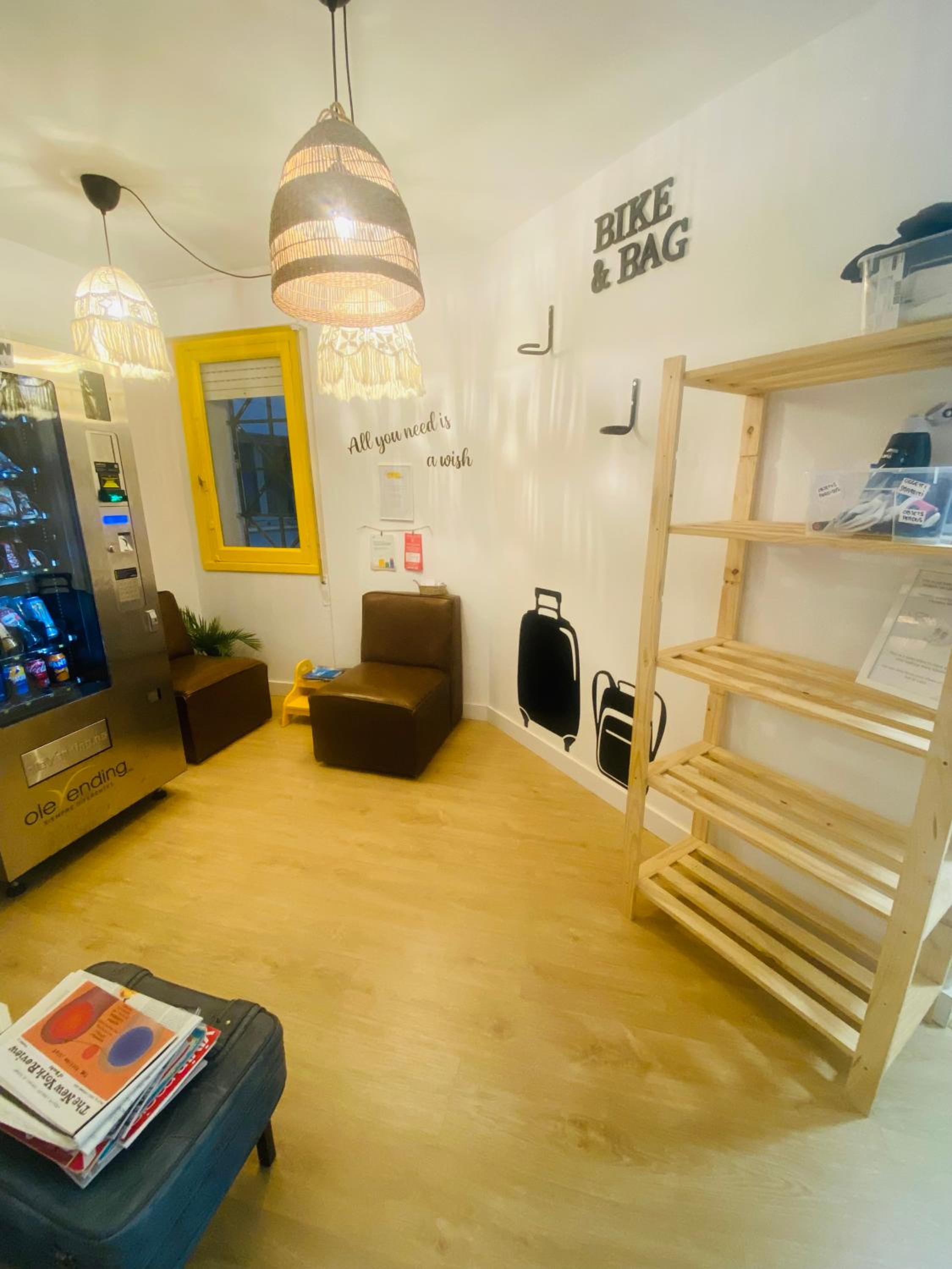 Boogalow Hostel