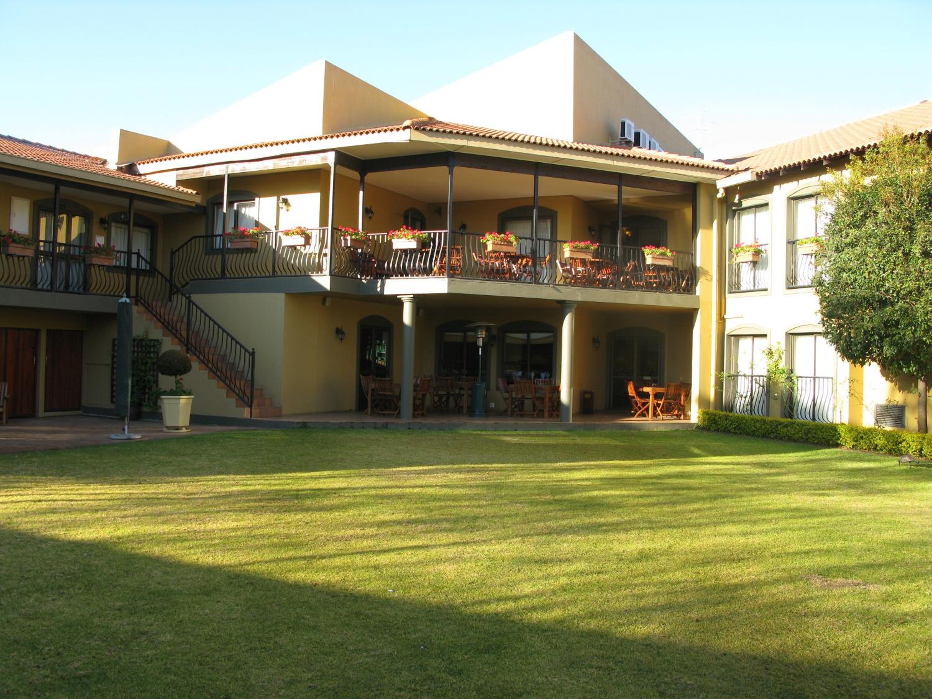 Benvenuto Hotel & Conference Centre