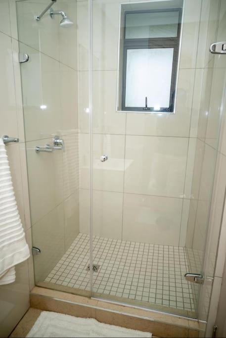 203 Marina Bay Luxury Apartments Suite, Umhlanga