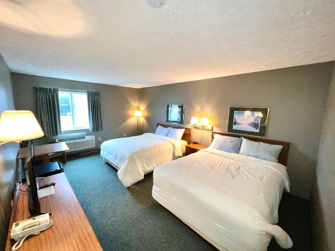 Cedarville Hotel