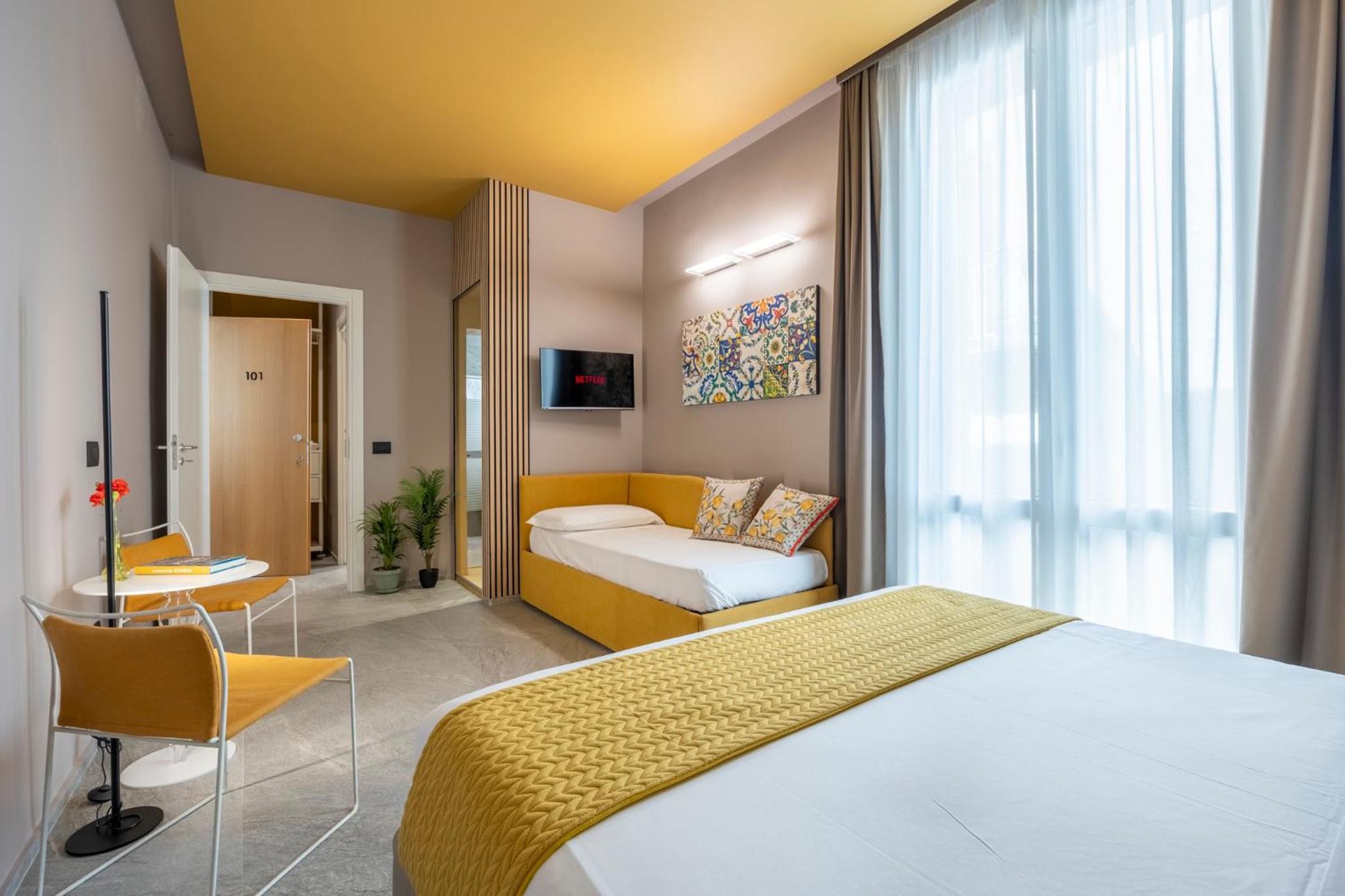 hotel room