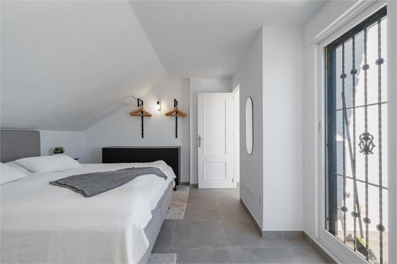 Stunning Duplex with Sea Views