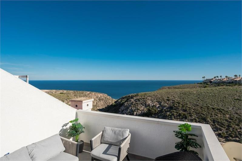 Stunning Duplex with Sea Views