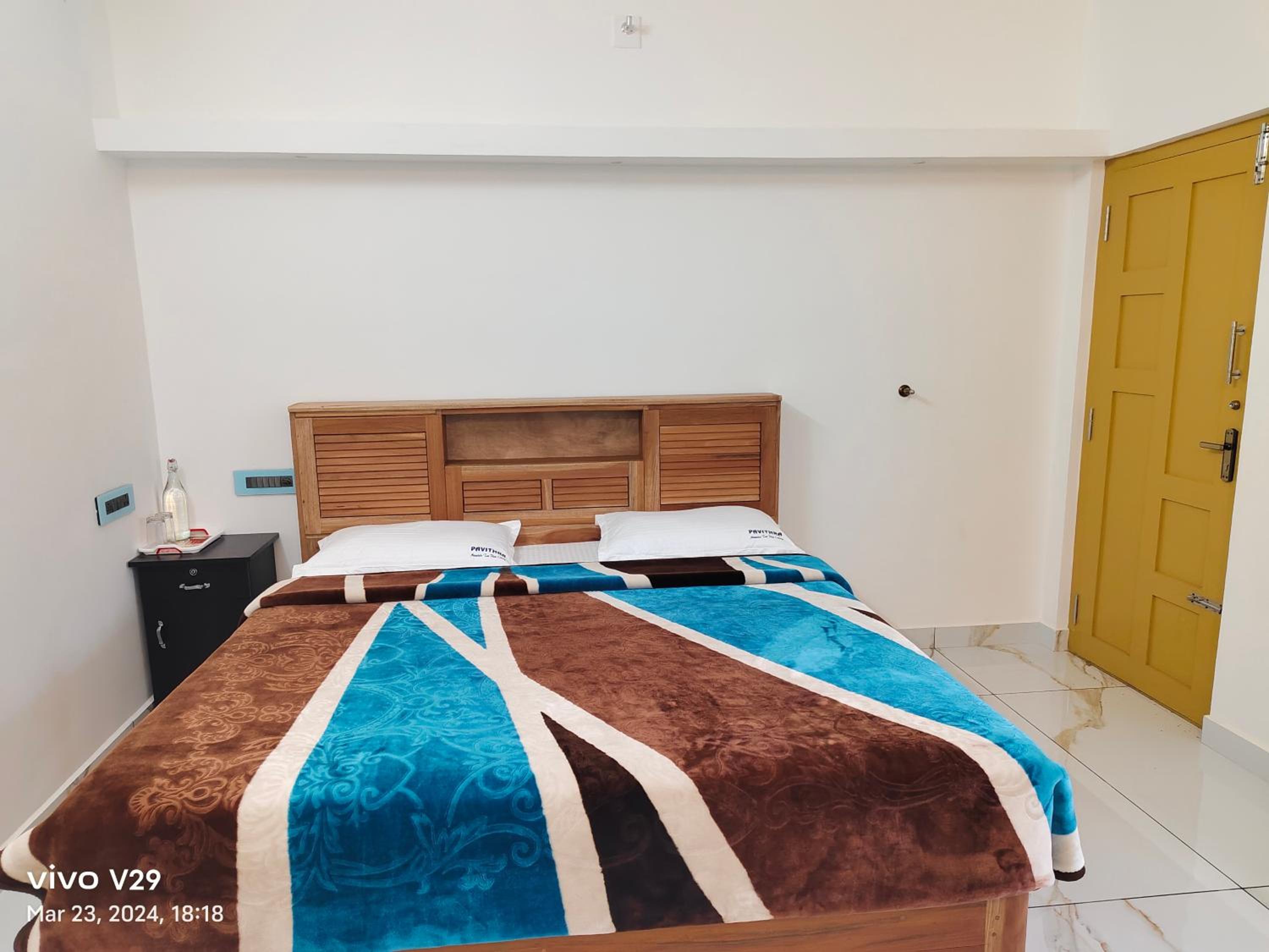 Munnar Pavithra Riverview Homestay