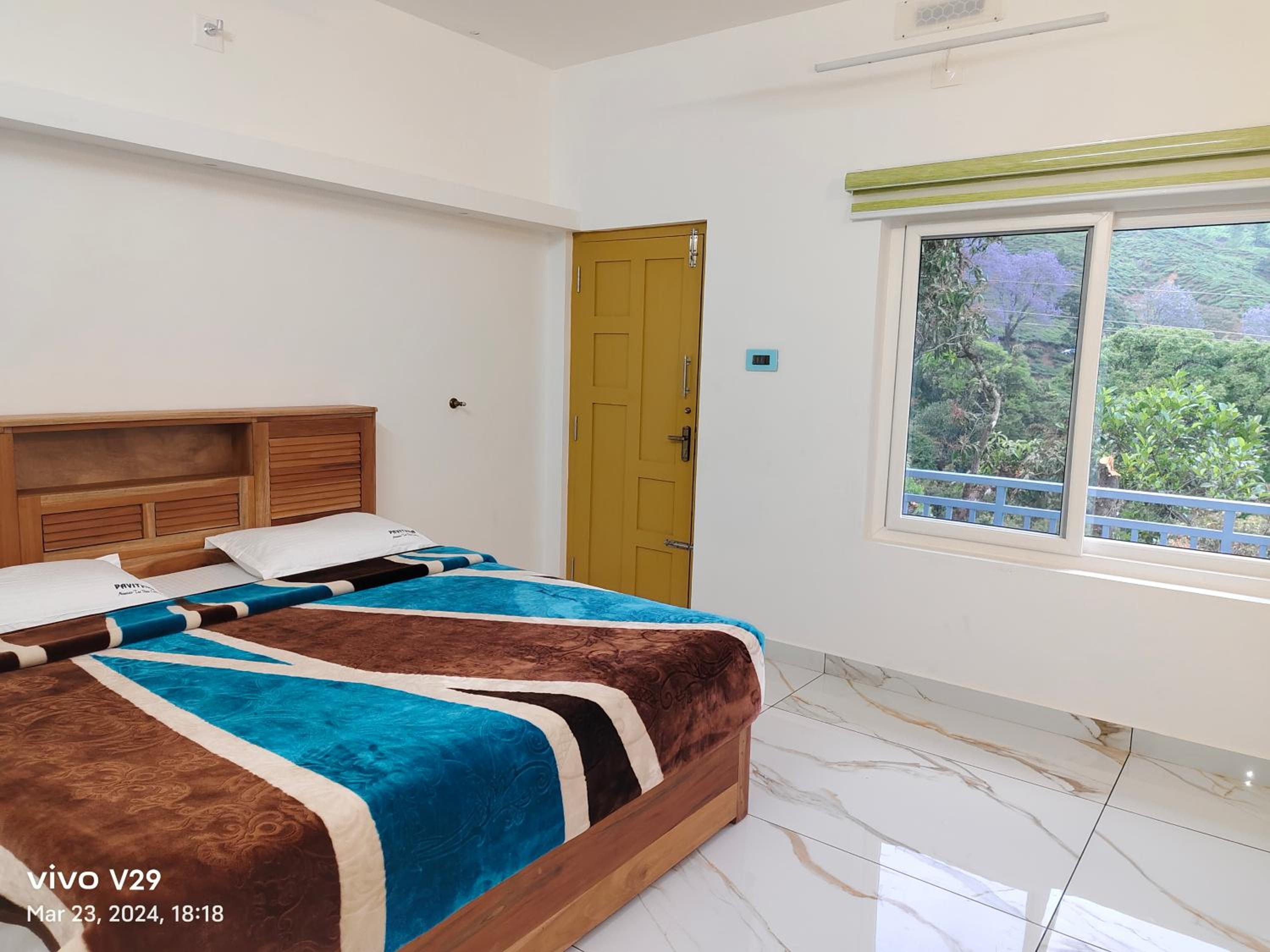 Munnar Pavithra Riverview Homestay