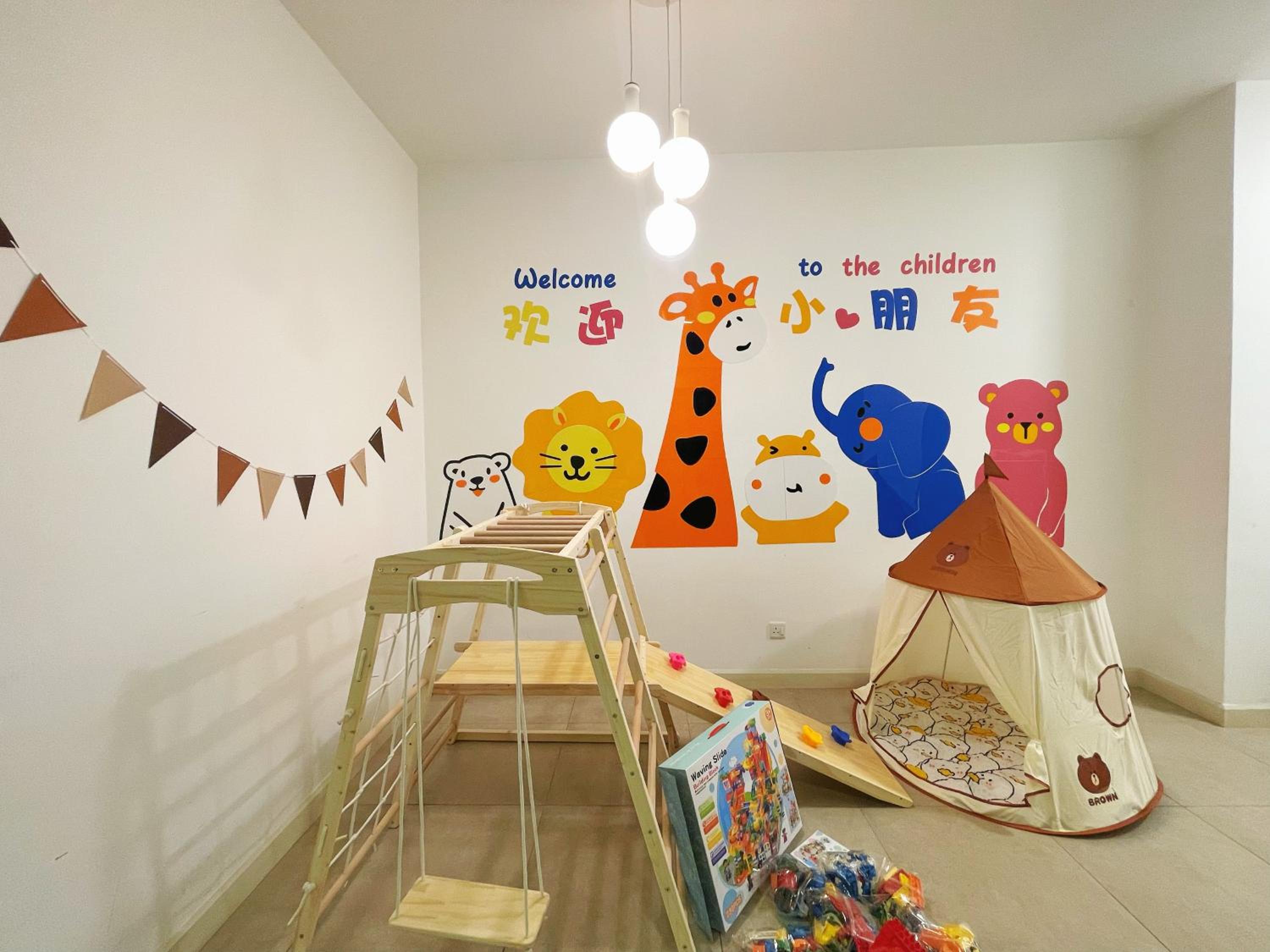 Legoland-3min Walk-Afiniti Medini 2BR with Bathtub -9pax-mini playground