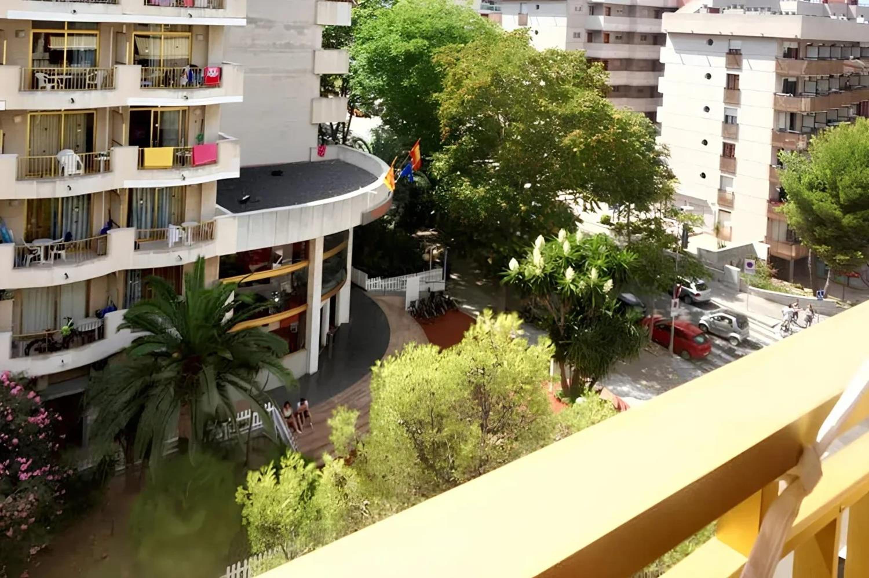Modern Apartment in Salou with Shared Pool