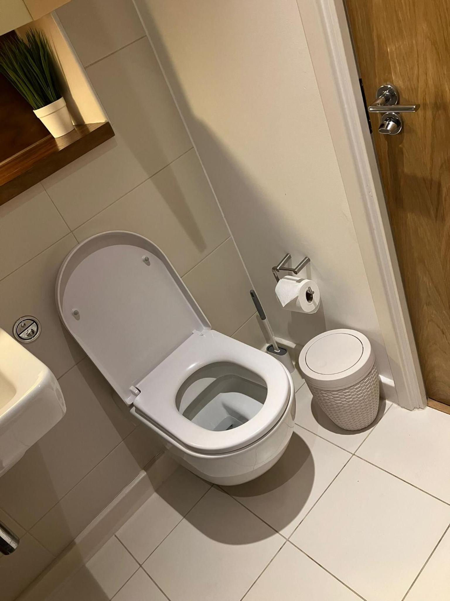 Heronsgate GH016