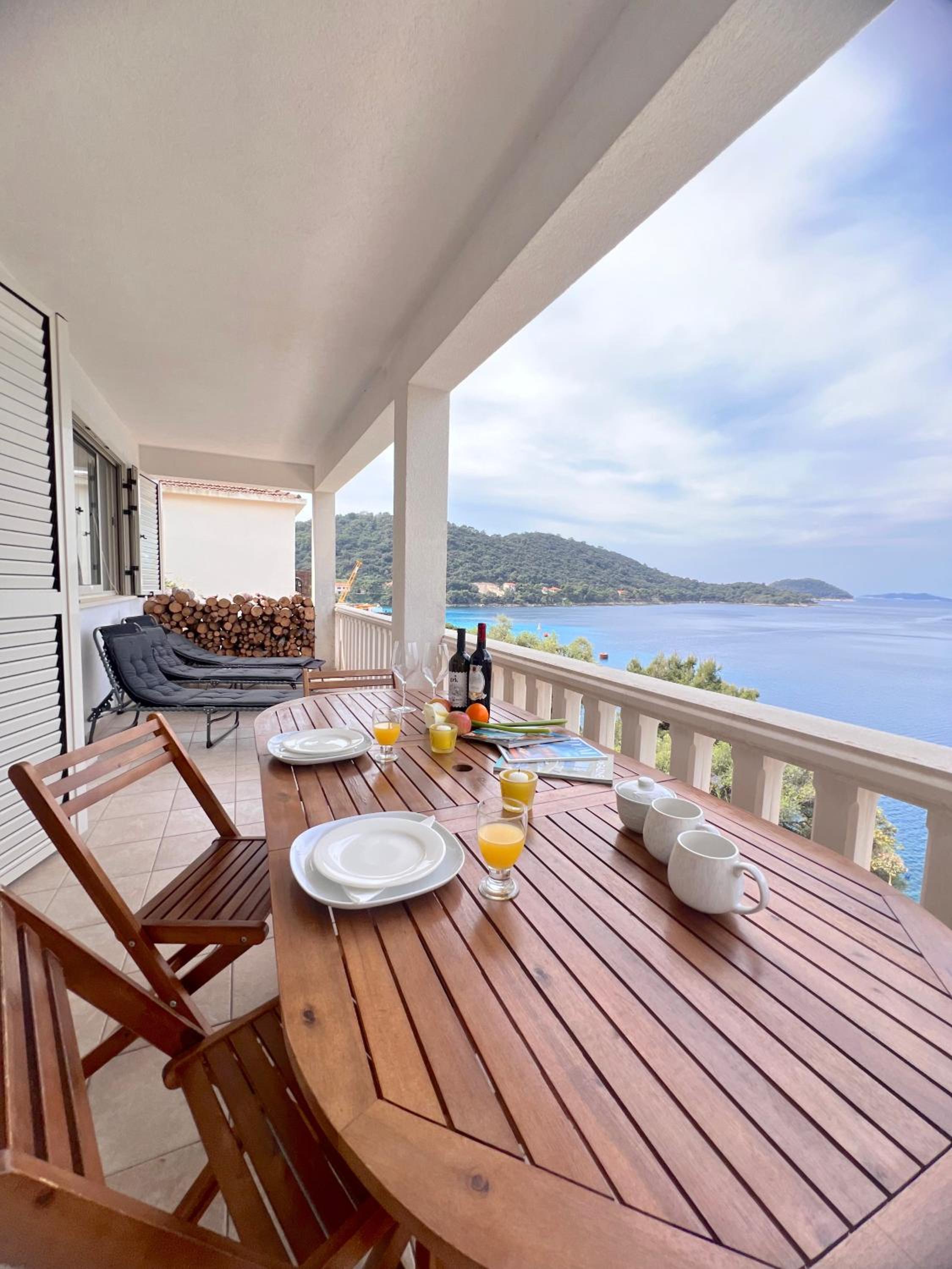 Terrace studios with panoramic seaview