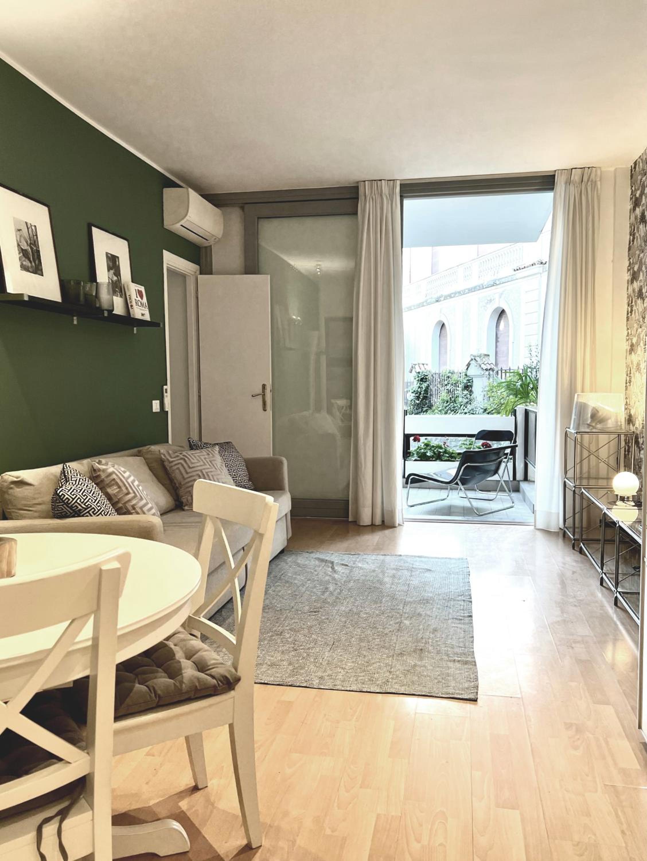 Villa Borghese Green Apartment